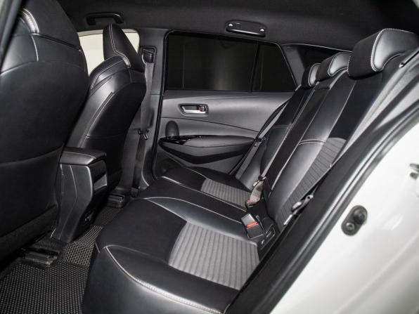 Toyota Corolla XII (E210) с пробегом 2020 года, цена 1 800 000 рублей, 111549 км, универсал, Автокод Объявления
