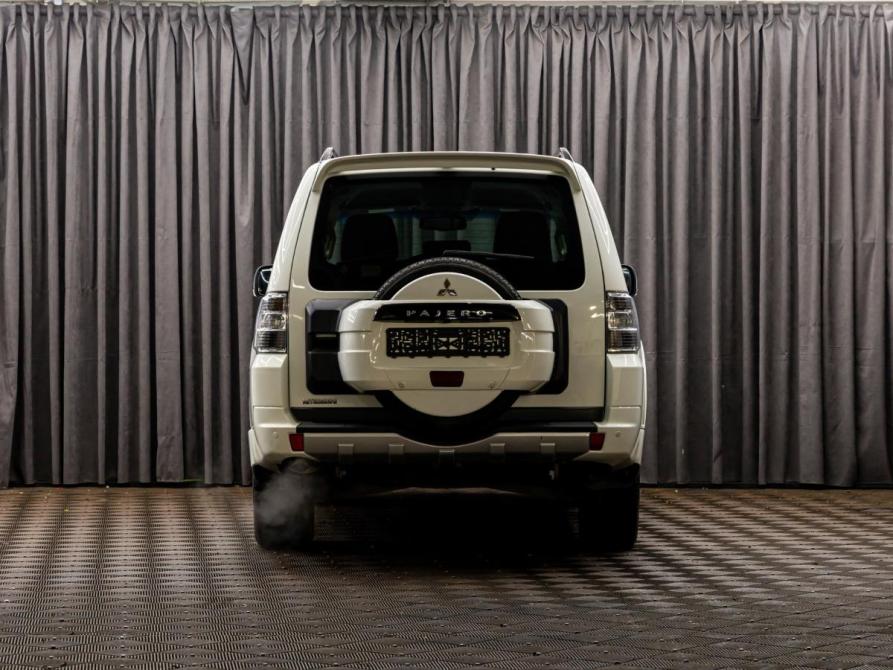 Mitsubishi Pajero IV Рестайлинг 1 Краснодар  - изображение 5
