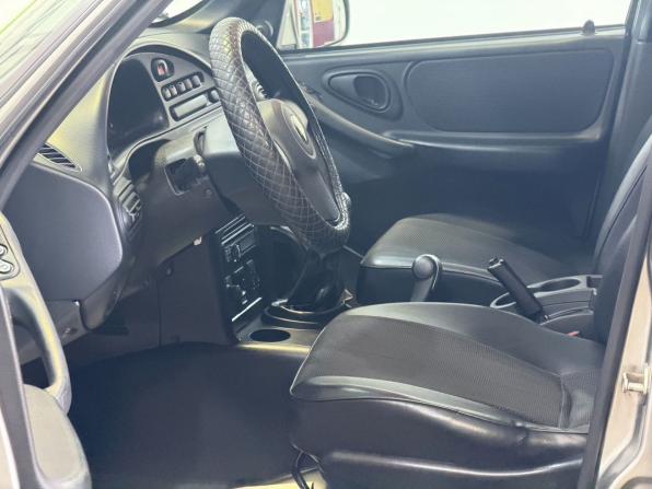Chevrolet Niva I Рестайлинг с пробегом 2011 года, цена 579 000 рублей, 89380 км, внедорожник, Автокод Объявления