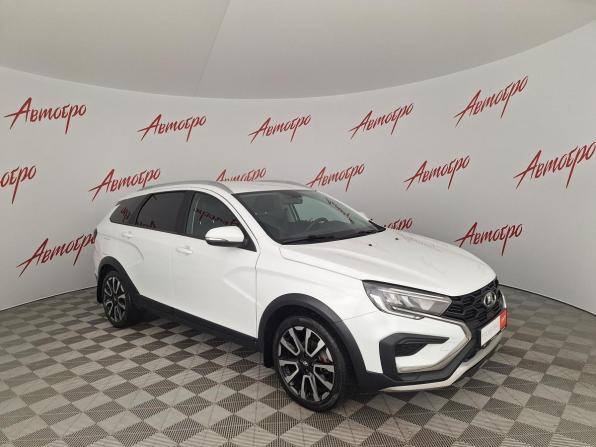 Lada (ВАЗ) Vesta I Рестайлинг (NG) с пробегом 2024 года, цена 1 449 000 рублей, 61523 км, универсал, Автокод Объявления