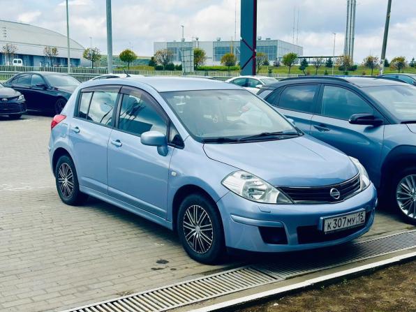 Nissan Tiida I Рестайлинг с пробегом 2010 года, цена 680 000 рублей, 124880 км, хэтчбек, Автокод Объявления
