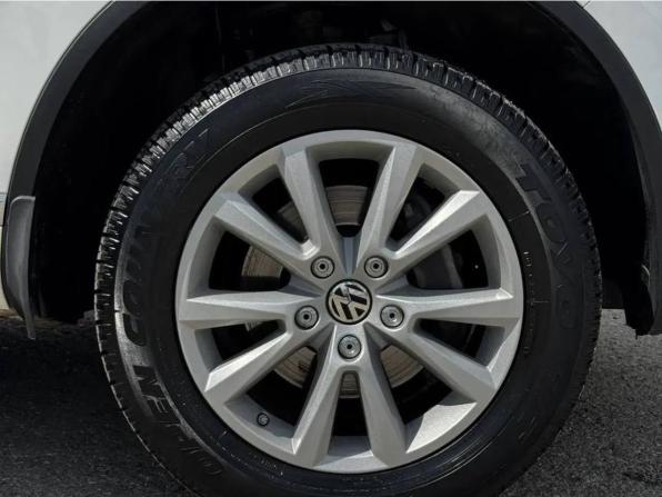 Volkswagen Touareg II Рестайлинг с пробегом 2014 года, цена 2 399 000 рублей, 211000 км, внедорожник, Автокод Объявления