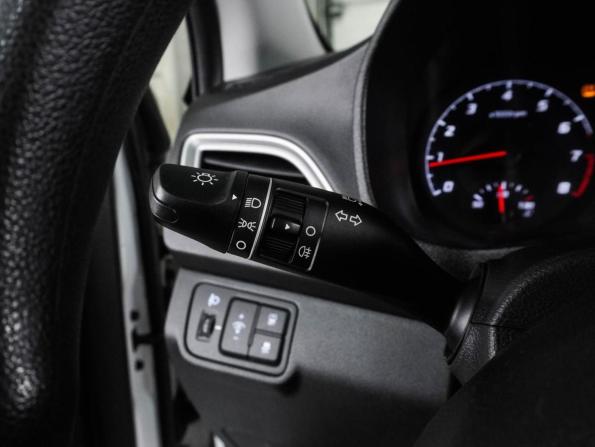 Hyundai Solaris II Рестайлинг с пробегом 2022 года, цена 1 499 000 рублей, 111568 км, седан, Автокод Объявления