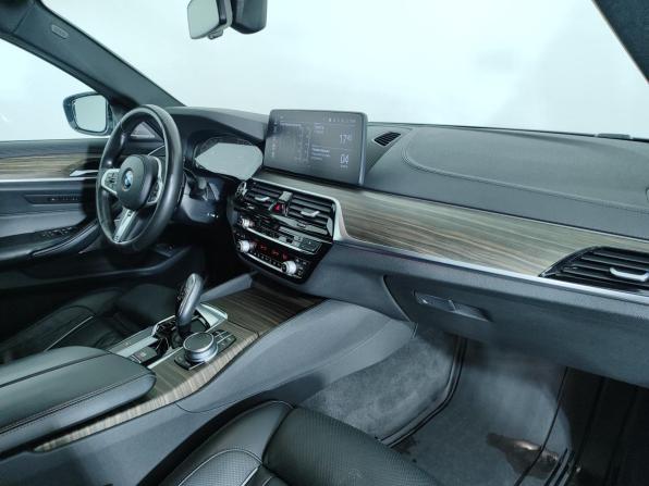 BMW 5 серии VII (G30/G31/G38) с пробегом 2019 года, цена 4 299 000 рублей, 111912 км, седан, Автокод Объявления