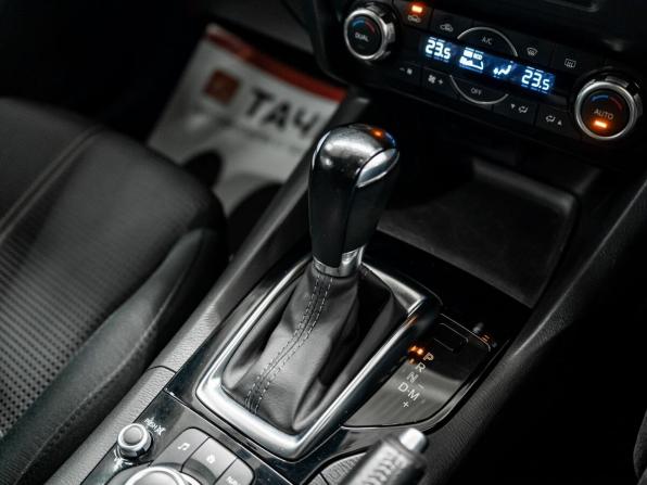 Mazda Axela III Рестайлинг с пробегом 2017 года, цена 1 100 000 рублей, 175166 км, хэтчбек, Автокод Объявления