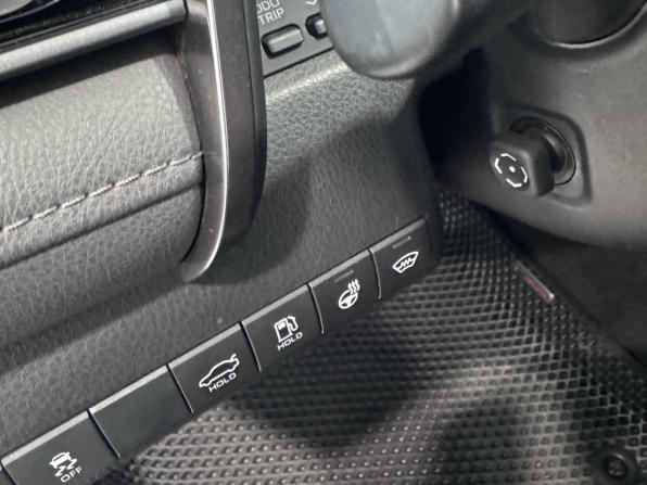Toyota Camry VIII (XV70) Рестайлинг с пробегом 2022 года, цена 3 170 000 рублей, 33110 км, седан, Автокод Объявления