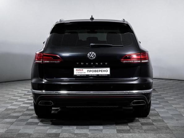 Volkswagen Touareg III с пробегом 2018 года, цена 4 900 000 рублей, 97500 км, внедорожник, Автокод Объявления