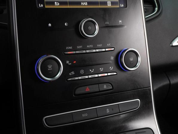 Renault Scenic IV с пробегом 2017 года, цена 1 643 000 рублей, 189422 км, компактвэн, Автокод Объявления