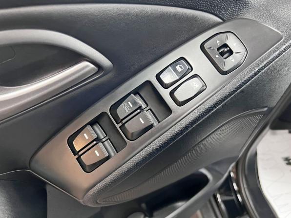 Hyundai ix35 I с пробегом 2013 года, цена 1 270 000 рублей, 111493 км, внедорожник, Автокод Объявления