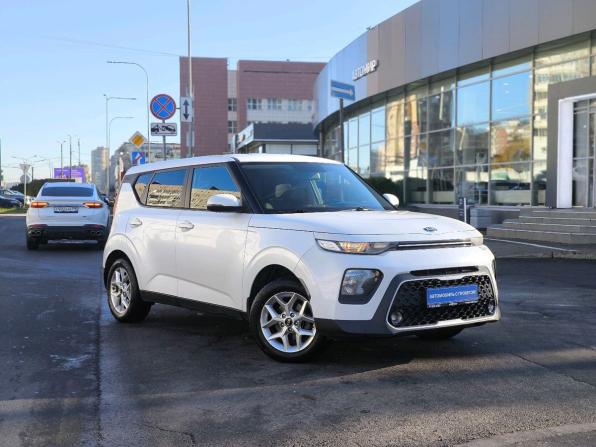 Kia Soul III с пробегом 2020 года, цена 1 570 000 рублей, 135747 км, хэтчбек, Автокод Объявления