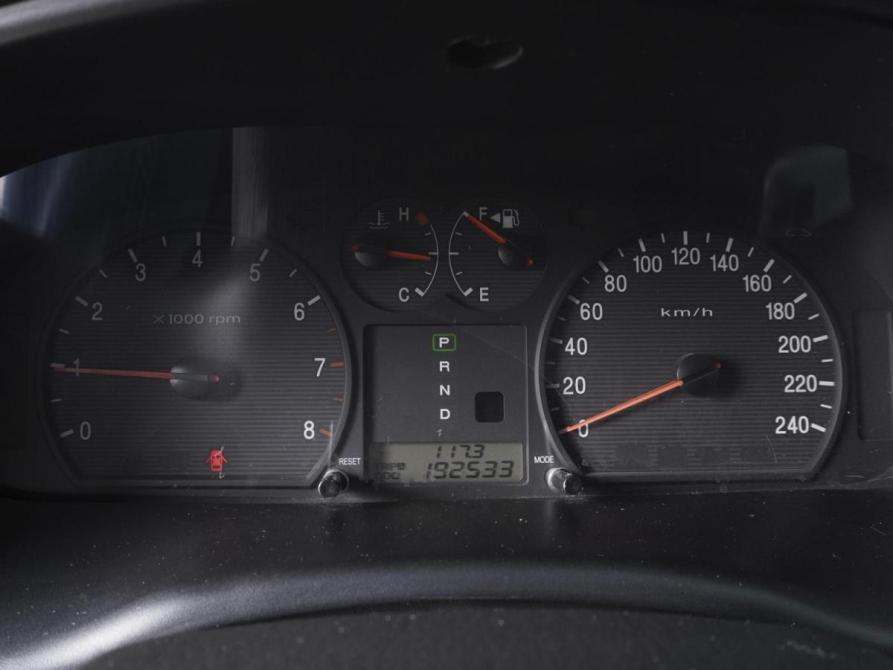 Hyundai Sonata IV (EF) Рестайлинг Ростов-на-Дону  - изображение 18
