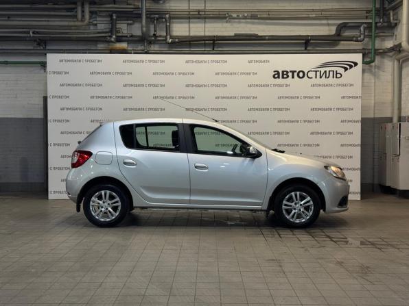 Renault Sandero II с пробегом 2018 года, цена 1 019 000 рублей, 55836 км, хэтчбек, Автокод Объявления