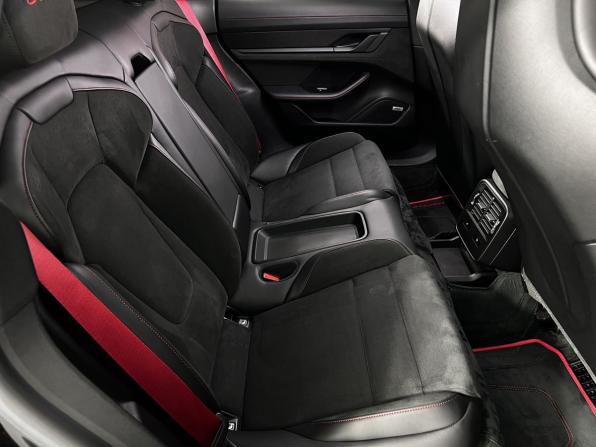 Porsche Taycan I с пробегом 2022 года, цена 10 900 000 рублей, 20000 км, универсал, Автокод Объявления