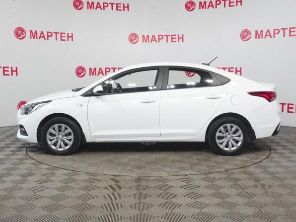 Hyundai Solaris II с пробегом 2017 года, цена 800 000 рублей, 123117 км, седан, Автокод Объявления