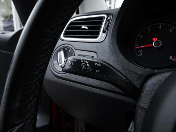 Volkswagen Polo V Рестайлинг с пробегом 2019 года, цена 1 417 500 рублей, 120564 км, седан, Автокод Объявления
