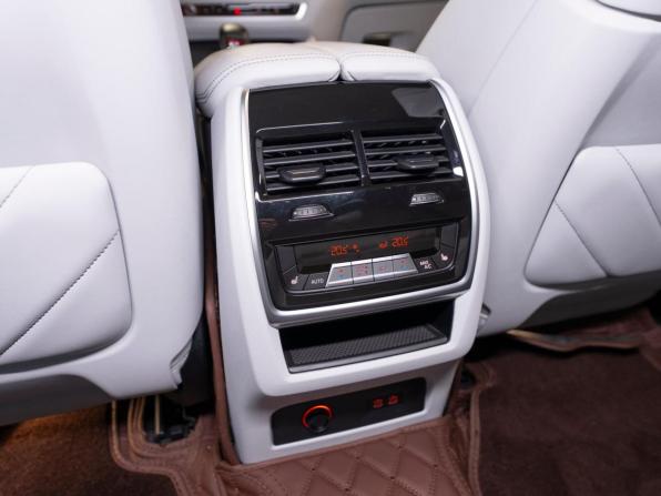 BMW XM с пробегом 2023 года, цена 14 600 000 рублей, 50697 км, внедорожник, Автокод Объявления