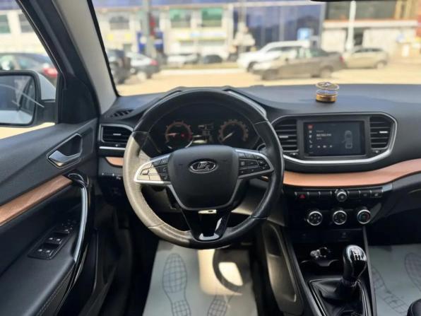 Lada (ВАЗ) Vesta I Рестайлинг (NG) с пробегом 2023 года, цена 1 300 000 рублей, 50300 км, седан, Автокод Объявления
