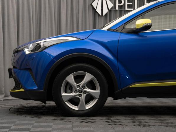Toyota C-HR I с пробегом 2018 года, цена 2 530 000 рублей, 45692 км, внедорожник, Автокод Объявления
