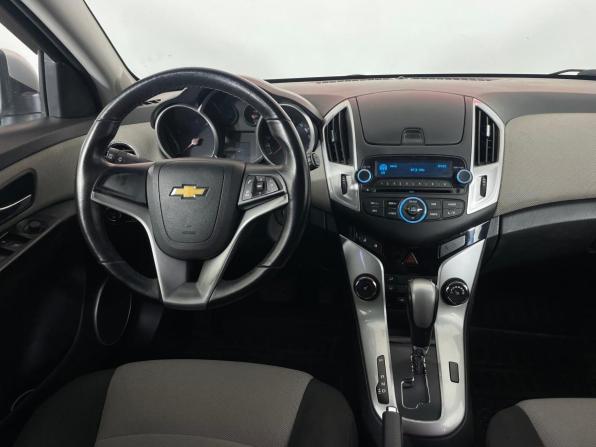 Chevrolet Cruze I Рестайлинг с пробегом 2015 года, цена 855 000 рублей, 73500 км, хэтчбек, Автокод Объявления