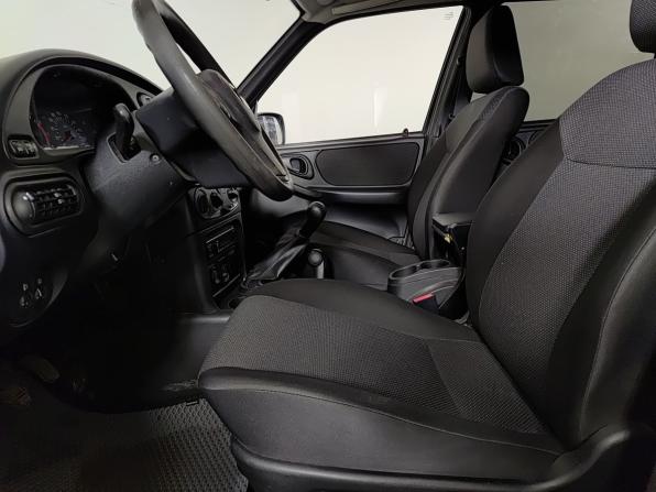 Chevrolet Niva I Рестайлинг с пробегом 2015 года, цена 575 000 рублей, 132907 км, внедорожник, Автокод Объявления