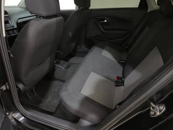 Volkswagen Polo V с пробегом 2015 года, цена 690 000 рублей, 223926 км, седан, Автокод Объявления