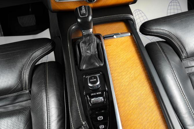 Volvo XC90 II с пробегом 2016 года, цена 3 149 000 рублей, 307000 км, внедорожник, Автокод Объявления
