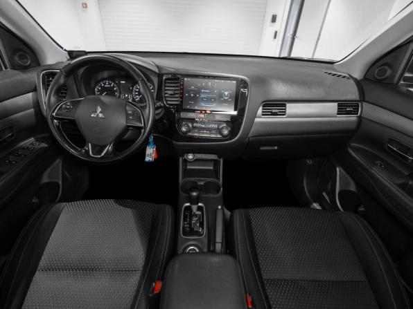 Mitsubishi Outlander III Рестайлинг 2 с пробегом 2016 года, цена 1 745 000 рублей, 156133 км, внедорожник, Автокод Объявления