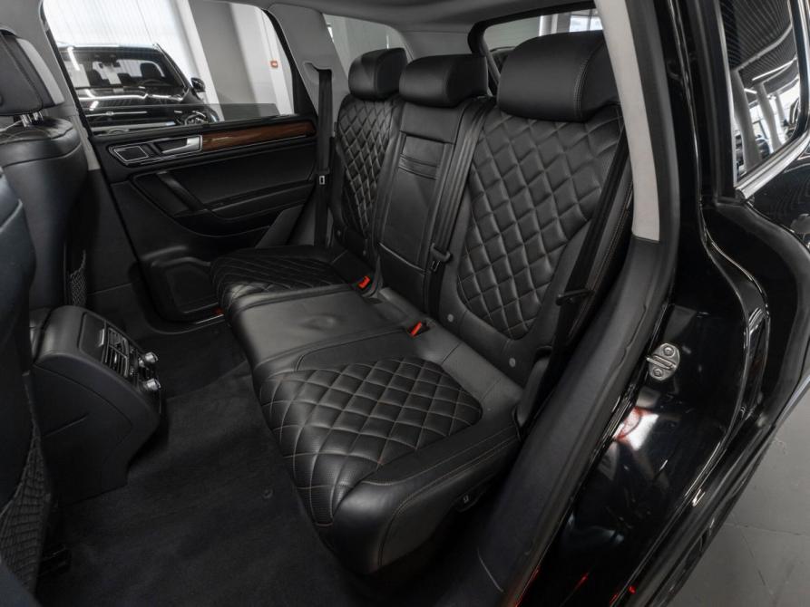 Volkswagen Touareg II Рестайлинг Москва  - изображение 13