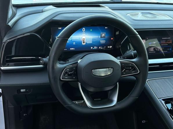 Geely Monjaro I Рестайлинг (China Market) с пробегом 2025 года, цена 3 550 000 рублей, 30255 км, внедорожник, Автокод Объявления