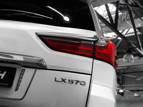 Lexus LX III Рестайлинг 2 с пробегом 2019 года, цена 9 000 000 рублей, 161283 км, внедорожник, Автокод Объявления