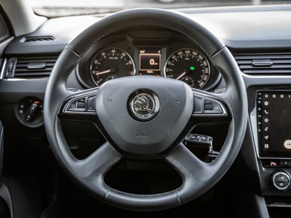 Skoda Octavia III (A7) с пробегом 2015 года, цена 1 348 000 рублей, 185197 км, лифтбек, Автокод Объявления