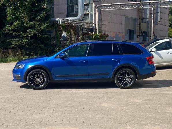Skoda Octavia III (A7) с пробегом 2015 года, цена 1 650 000 рублей, 300500 км, универсал, Автокод Объявления