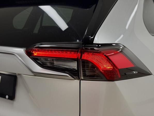 Toyota RAV4 V (XA50) с пробегом 2021 года, цена 3 289 000 рублей, 52636 км, внедорожник, Автокод Объявления