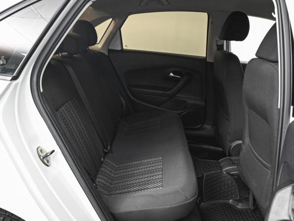 Volkswagen Polo V Рестайлинг с пробегом 2019 года, цена 1 398 000 рублей, 63173 км, седан, Автокод Объявления