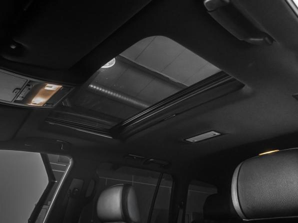 Toyota Land Cruiser 200 Series Рестайлинг 1 с пробегом 2014 года, цена 3 499 000 рублей, 255422 км, внедорожник, Автокод Объявления