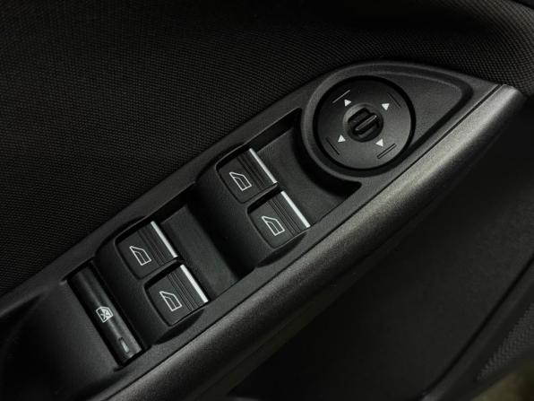Ford Focus III Рестайлинг с пробегом 2018 года, цена 1 410 000 рублей, 54840 км, хэтчбек, Автокод Объявления