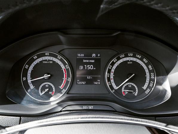 Skoda Karoq I с пробегом 2021 года, цена 2 299 000 рублей, 123766 км, внедорожник, Автокод Объявления