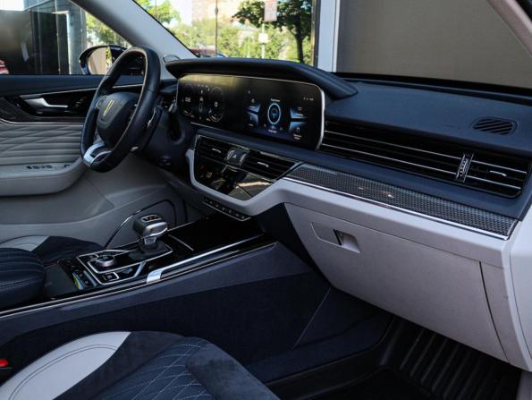 Hongqi HS5 I с пробегом 2023 года, цена 2 600 000 рублей, 27919 км, внедорожник, Автокод Объявления