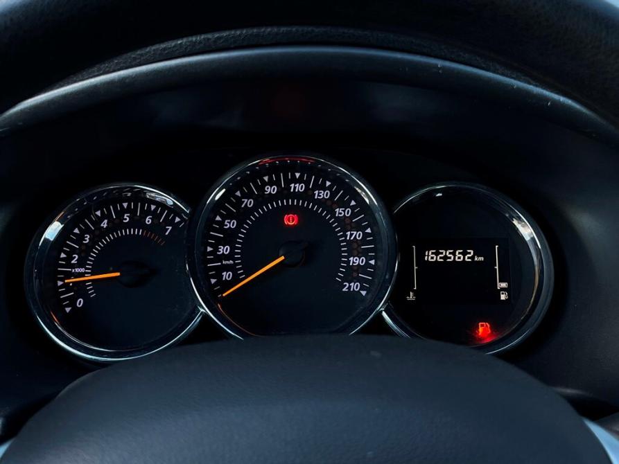 Renault Logan II Рестайлинг Санкт-Петербург  - изображение 22