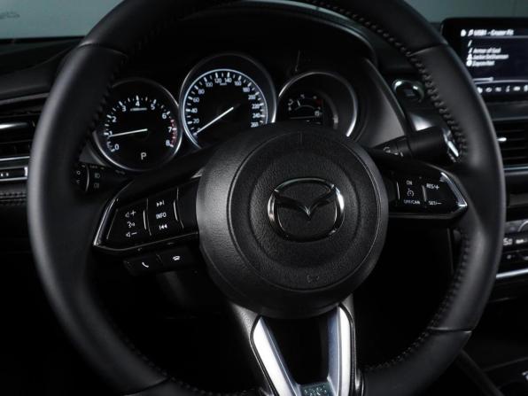 Mazda 6 III (GJ) Рестайлинг с пробегом 2018 года, цена 1 780 000 рублей, 146406 км, седан, Автокод Объявления
