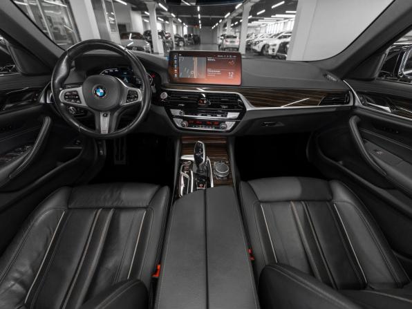 BMW 5 серии VII (G30/G31/G38) Рестайлинг с пробегом 2021 года, цена 4 550 000 рублей, 58630 км, седан, Автокод Объявления