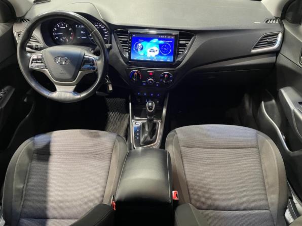 Hyundai Solaris II с пробегом 2018 года, цена 1 430 000 рублей, 138067 км, седан, Автокод Объявления