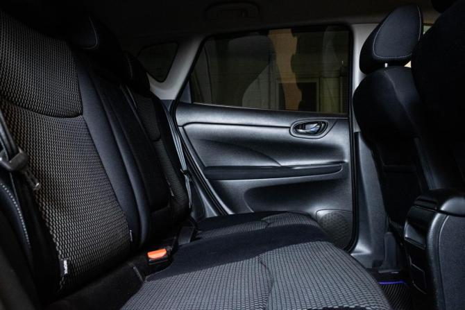 Nissan Tiida II с пробегом 2015 года, цена 1 260 000 рублей, 84334 км, хэтчбек, Автокод Объявления