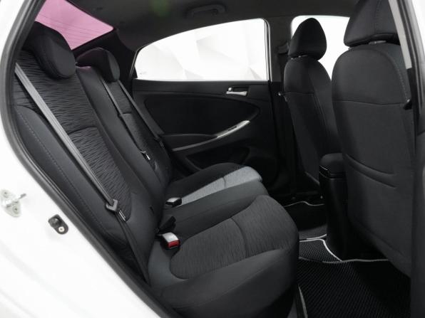 Hyundai Solaris I Рестайлинг с пробегом 2014 года, цена 890 000 рублей, 182000 км, седан, Автокод Объявления