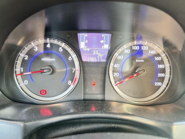 Hyundai Solaris I Рестайлинг с пробегом 2016 года, цена 899 000 рублей, 176089 км, седан, Автокод Объявления
