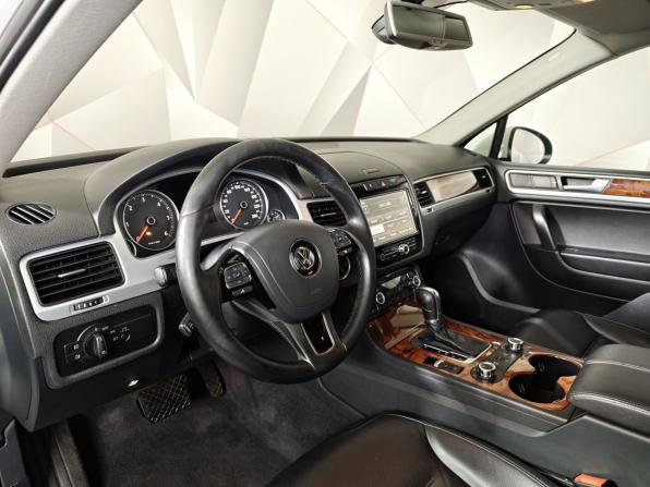 Volkswagen Touareg II с пробегом 2010 года, цена 1 519 000 рублей, 304285 км, внедорожник, Автокод Объявления