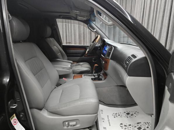 Lexus LX II Рестайлинг с пробегом 2003 года, цена 1 925 000 рублей, 306000 км, внедорожник, Автокод Объявления