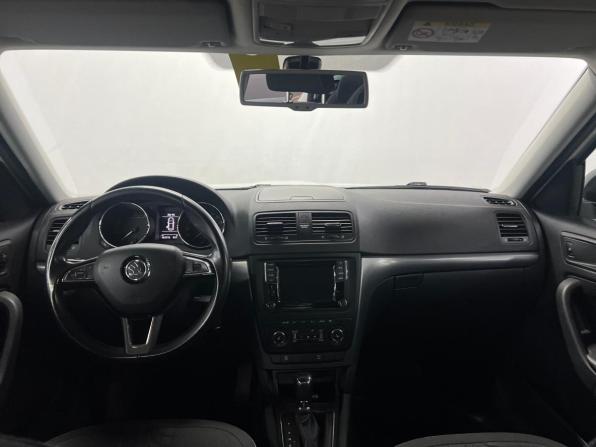 Skoda Yeti I Рестайлинг с пробегом 2015 года, цена 1 120 000 рублей, 164000 км, внедорожник, Автокод Объявления