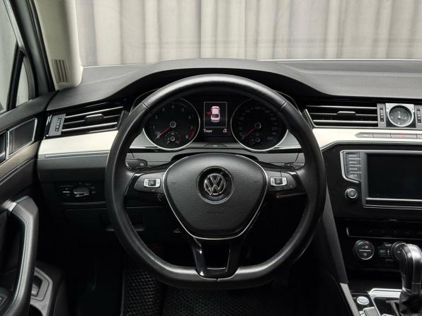 Volkswagen Passat B8 с пробегом 2017 года, цена 1 899 000 рублей, 119000 км, седан, Автокод Объявления