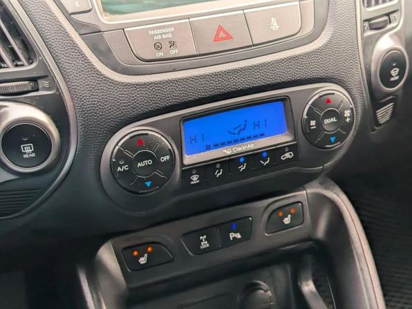 Hyundai ix35 I Рестайлинг с пробегом 2015 года, цена 1 439 000 рублей, 135135 км, внедорожник, Автокод Объявления
